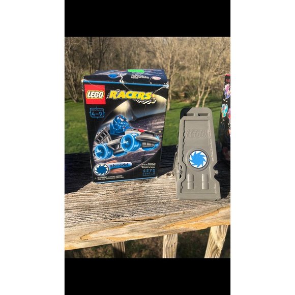 Shredd Lego Racers Figure Car and Launch Case Complete 1990’s vintage with BOX - Picture 4 of 6